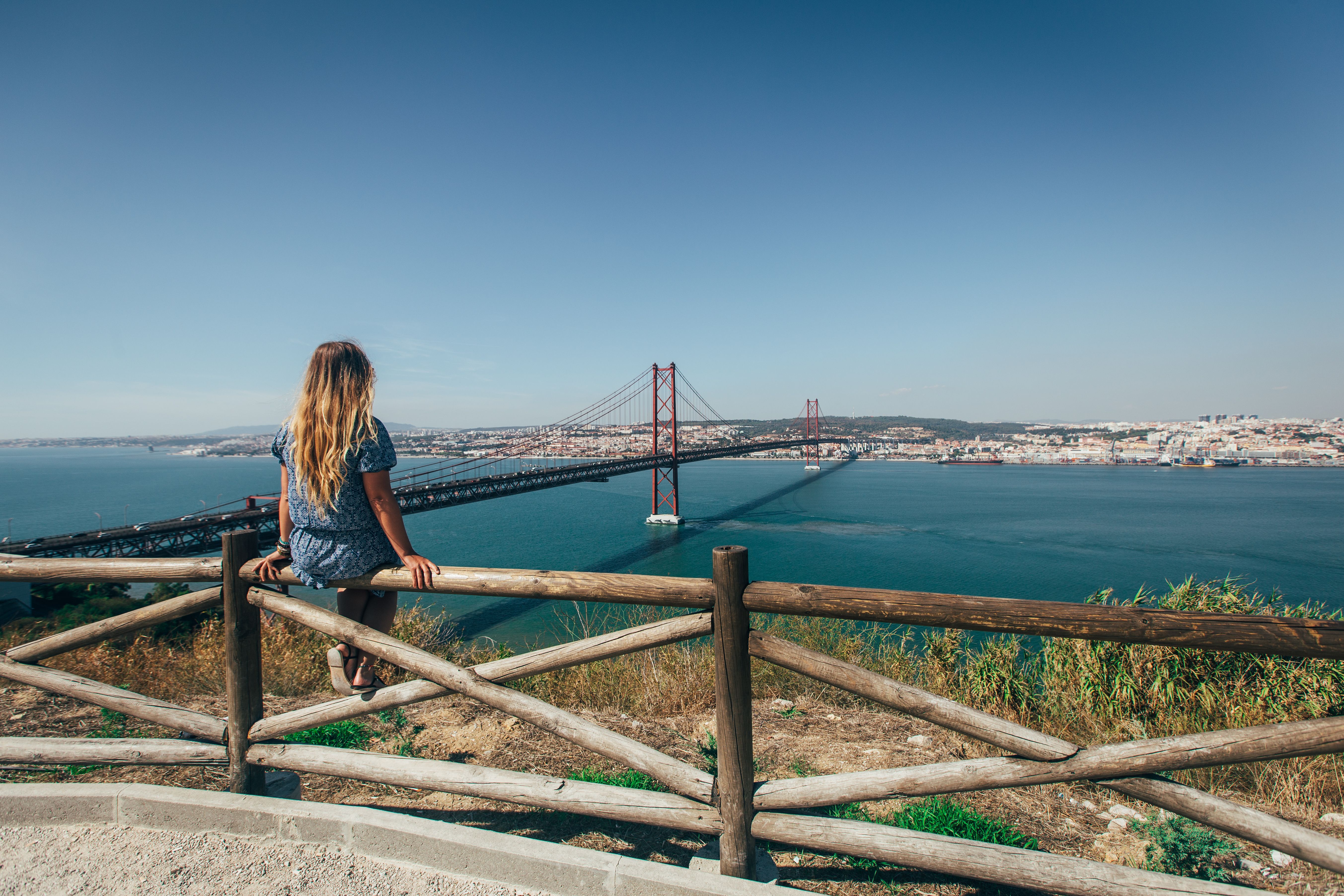 搜尋台北飛往里斯本的便宜機票