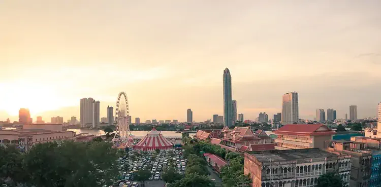 河岸碼頭夜市