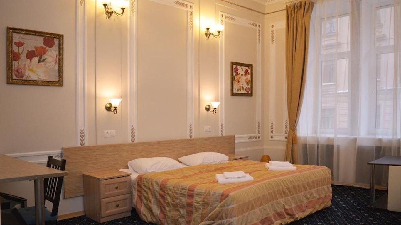 Aleksandr Hotel