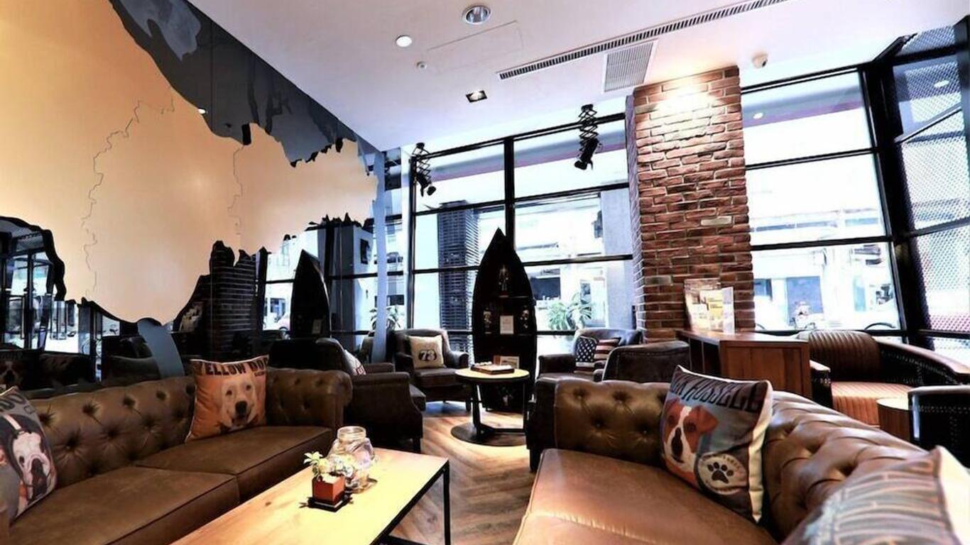 Unique Hotel - 微笑73旅店