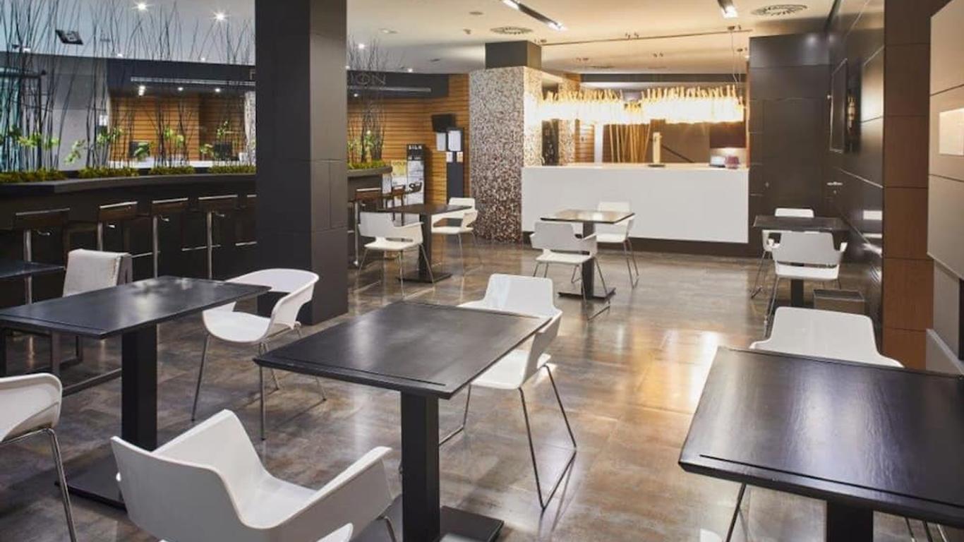 布林戈斯西肯格蘭大劇院酒店 - 布爾戈斯