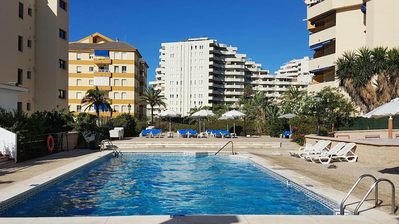 陽光海灘旅遊公寓酒店 - 班那馬德那