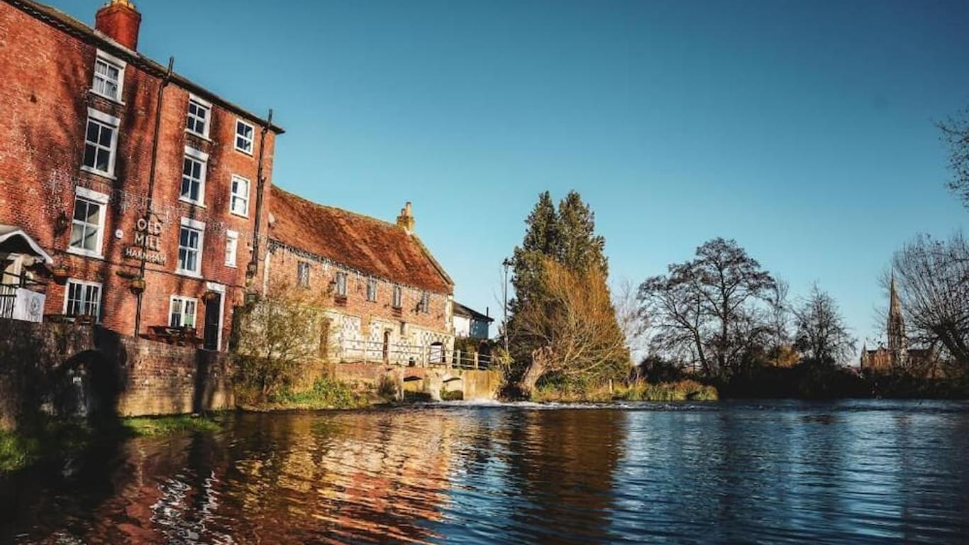 The Old Mill Hotel - 蘇利斯貝里