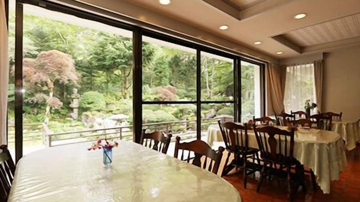 特恩薩爾尤山中湖酒店