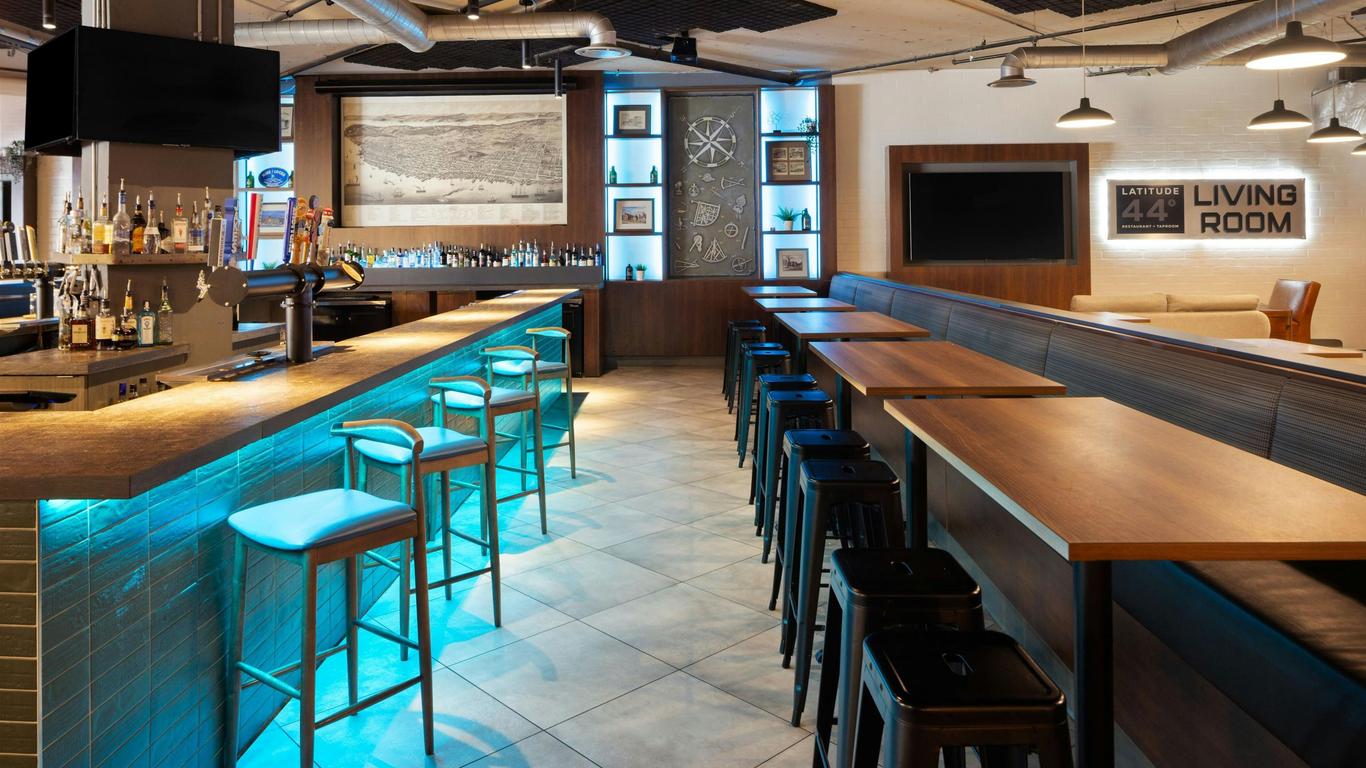 哈利法克斯福朋喜來登酒店 - 哈立法克斯