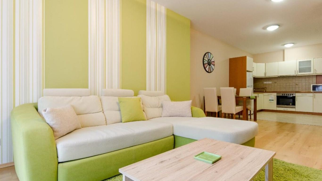 Broadway Hostel