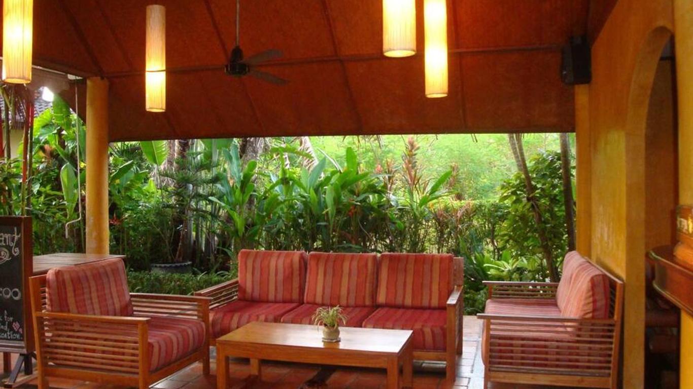 棕櫚花園渡假村 - 拉威