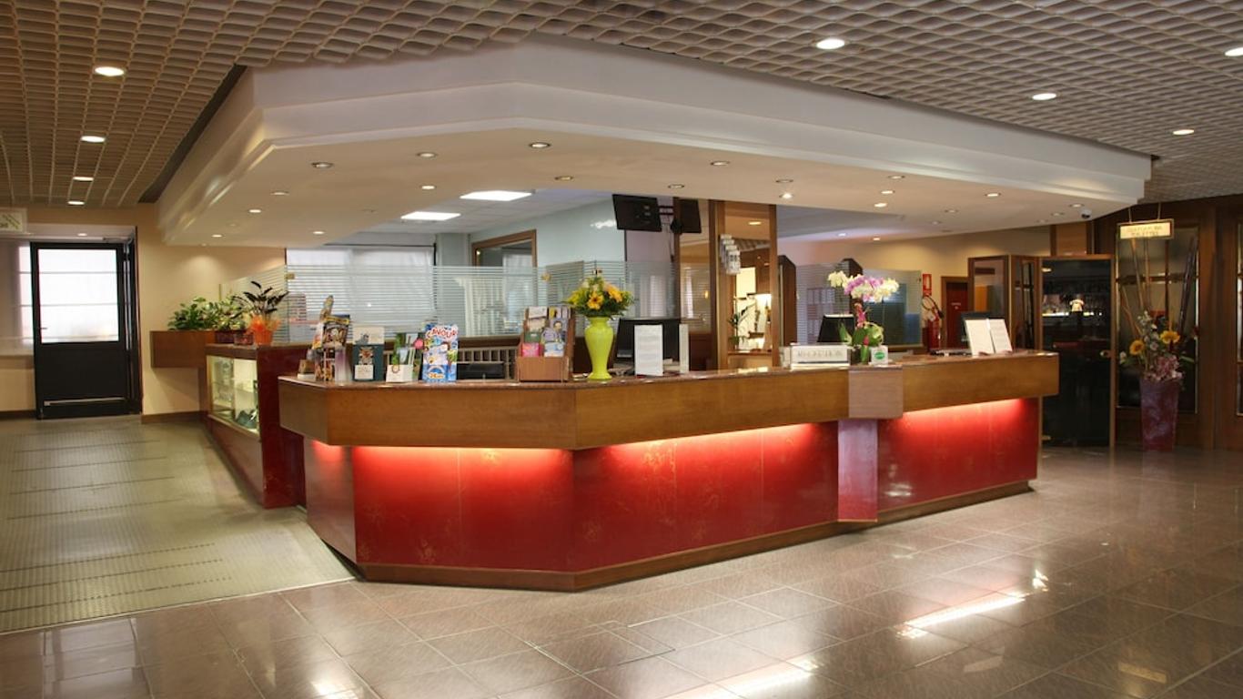 馬克沁酒店 - 維羅納
