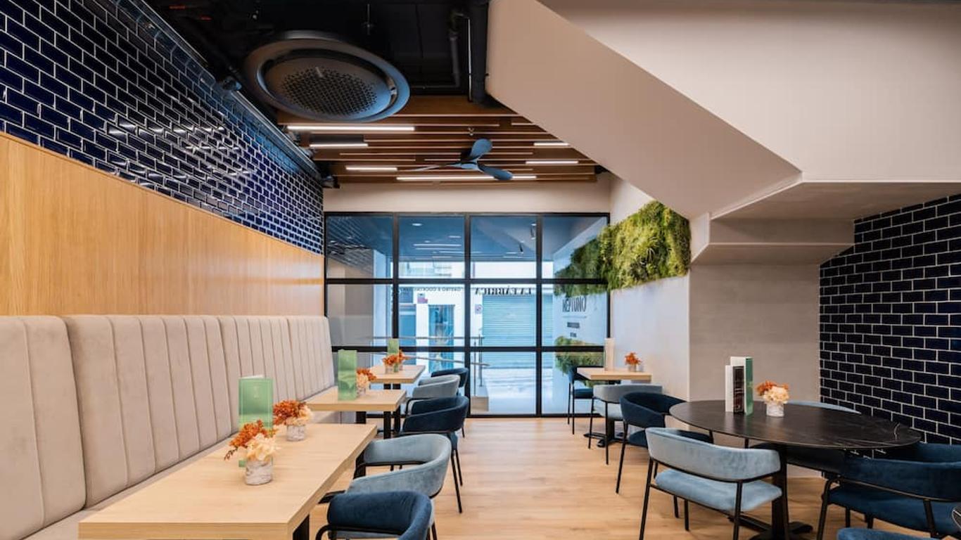 Neptuno Hotel Y Apartamentos - 卡列亞