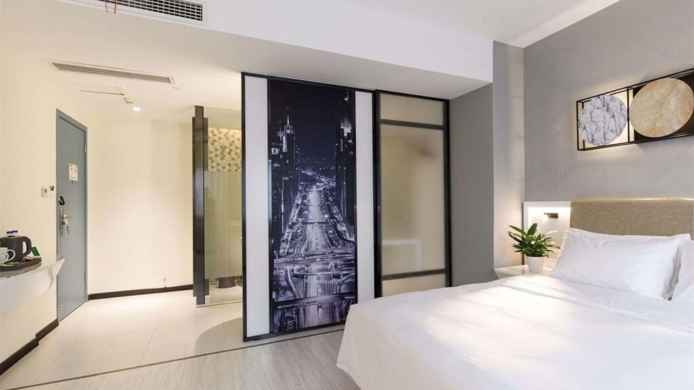 ibis Styles Chengdu Chunxi Taikoo Li Hotel