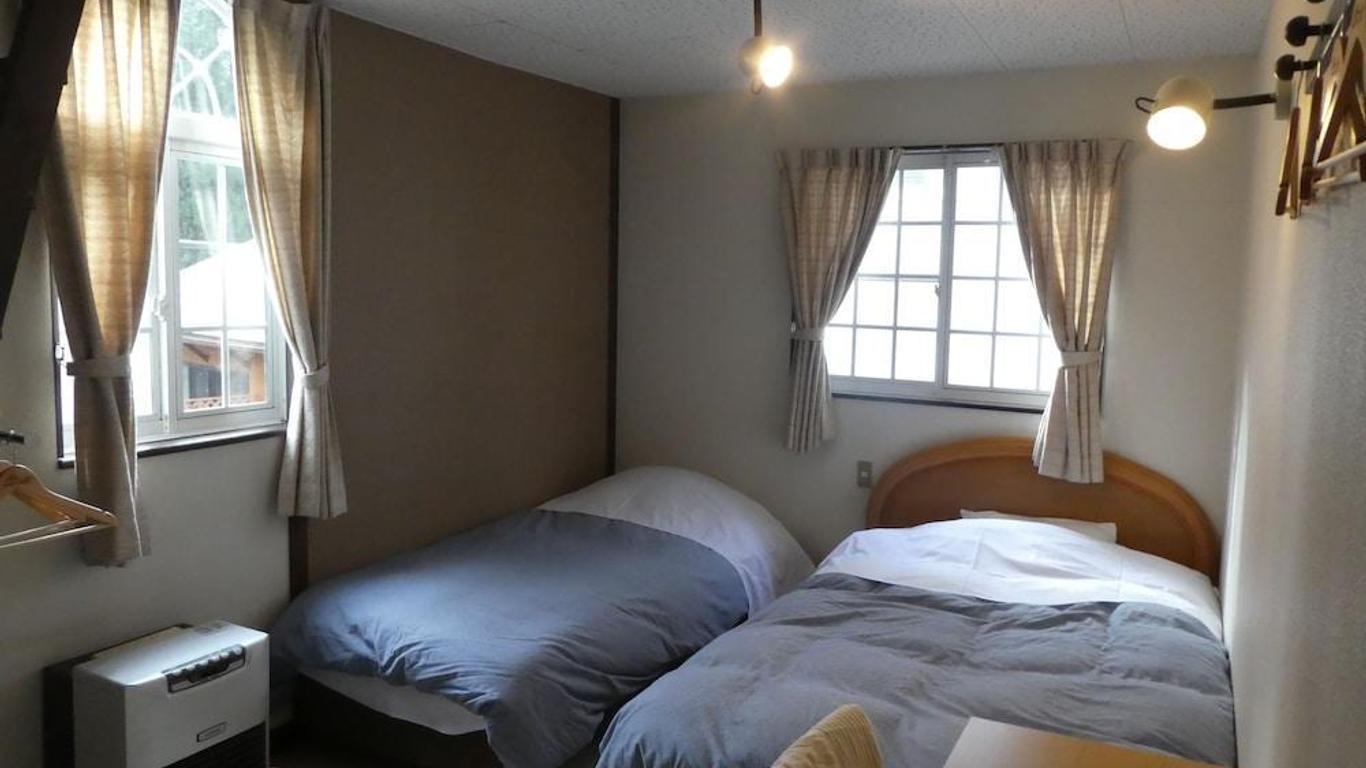 陽光旁小屋飯店