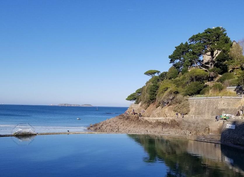 游泳池 相片