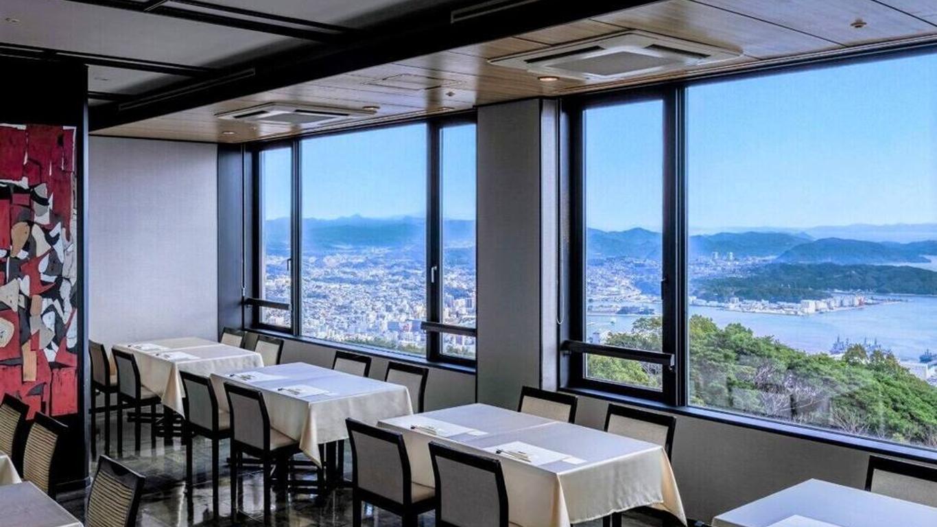 弓張之丘飯店