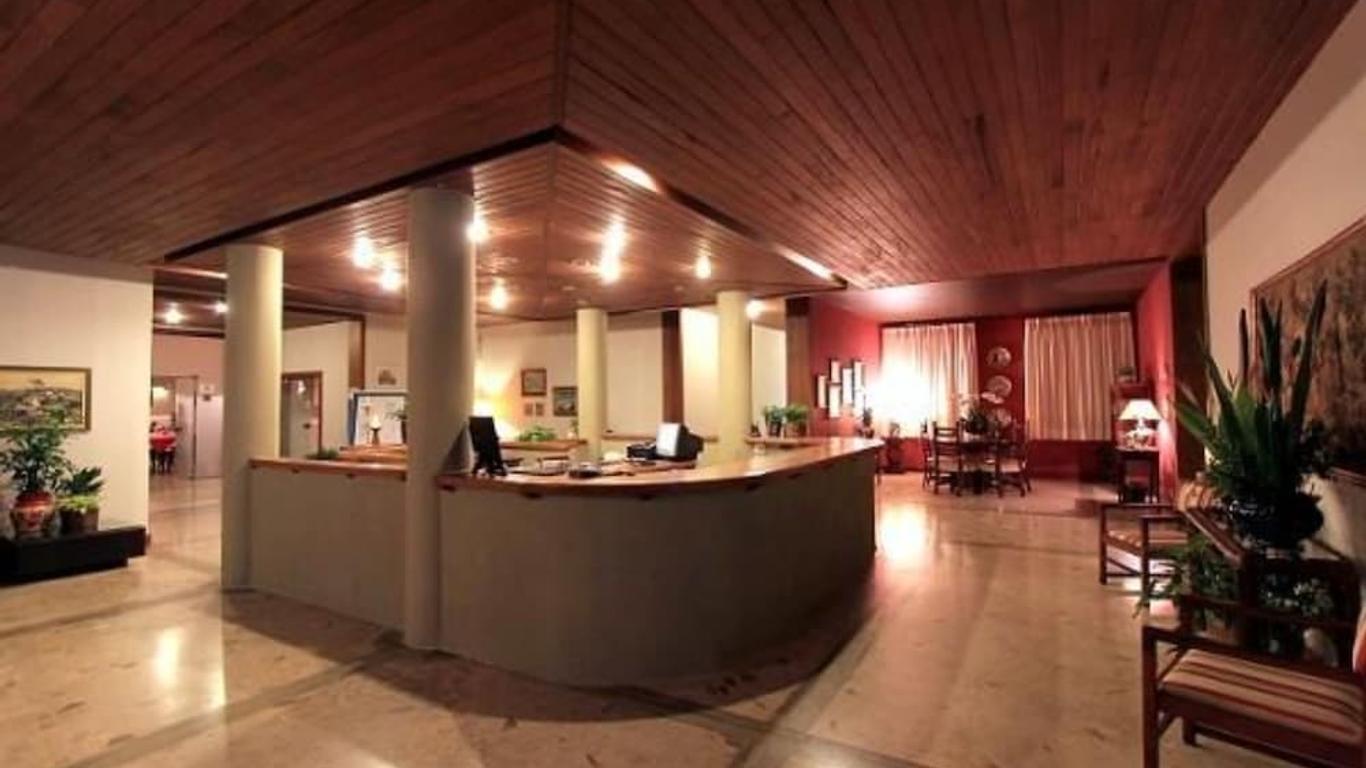 曼托瓦尼酒店 - 阿瓜斯迪林多亞