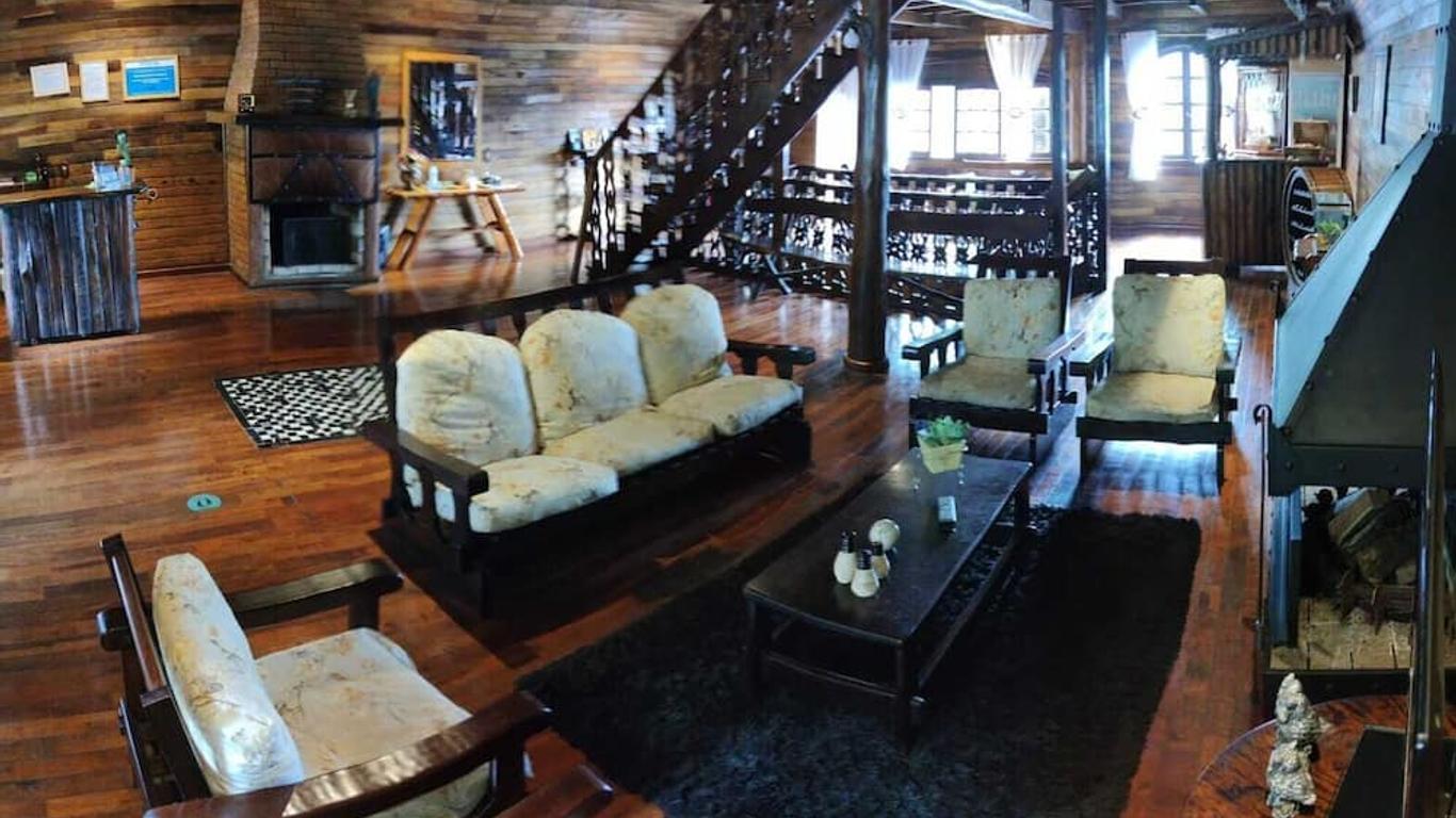 尼瓦斯木屋旅館