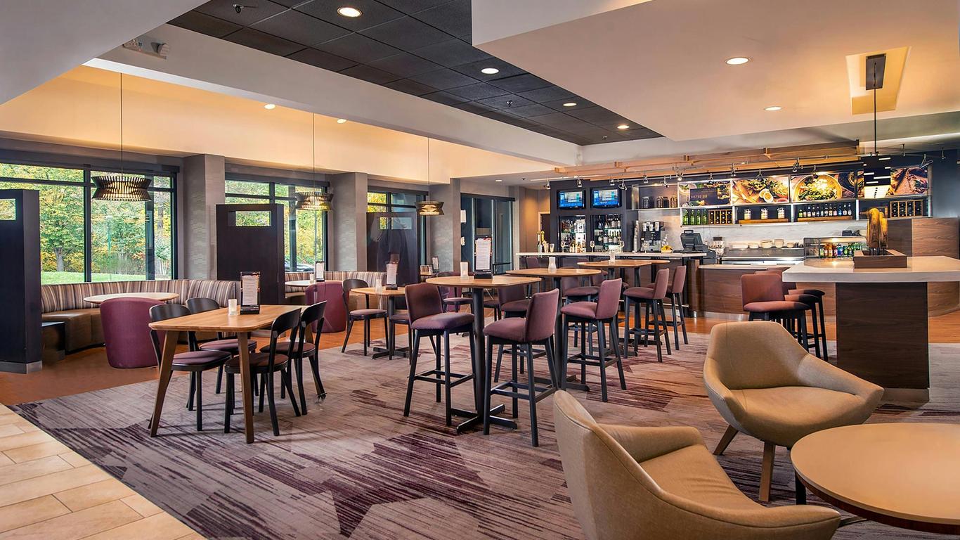 赫恩登雷斯頓萬怡酒店 - 亨登