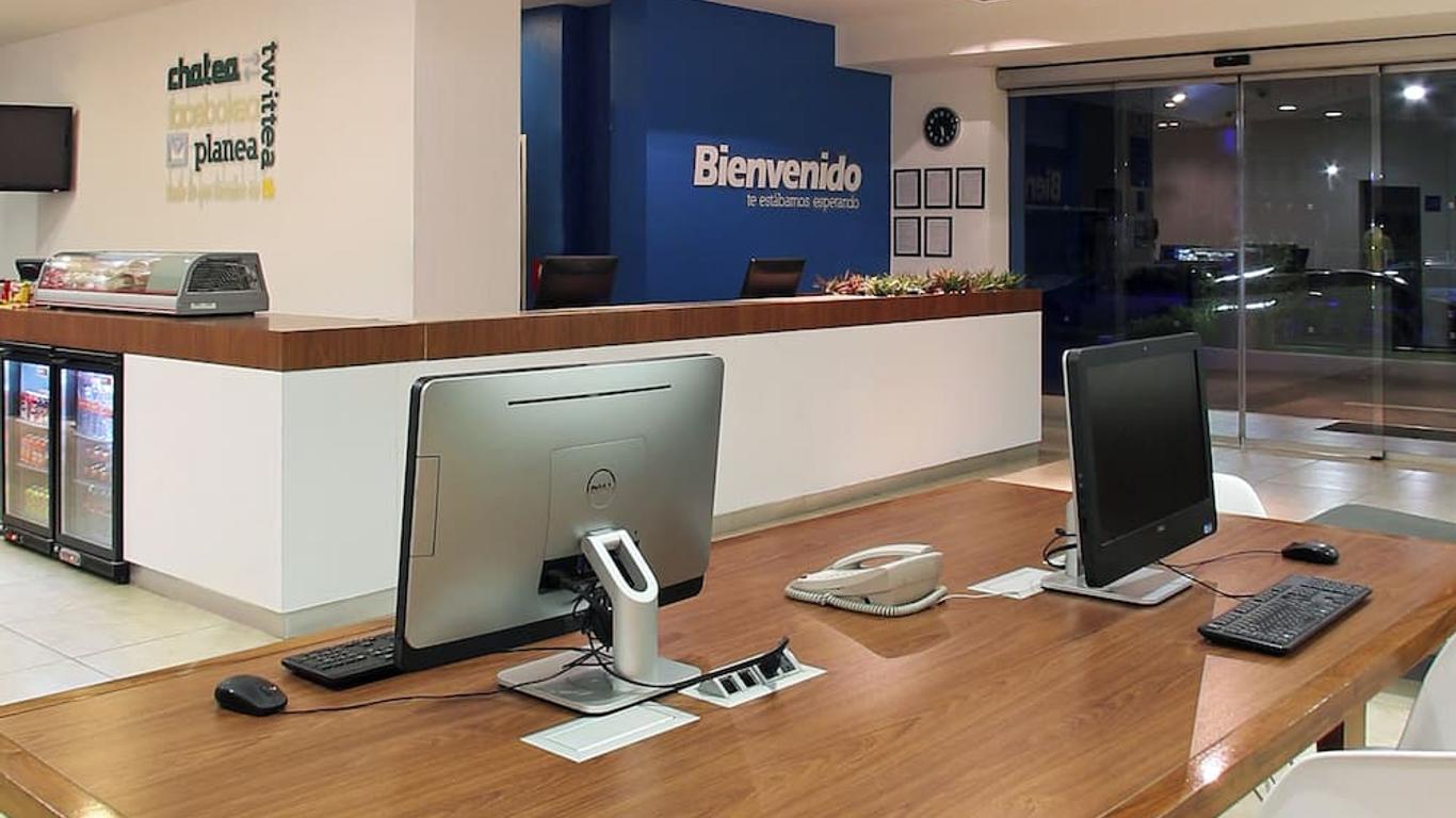 One Querétaro 機場酒店 - 克雷塔羅