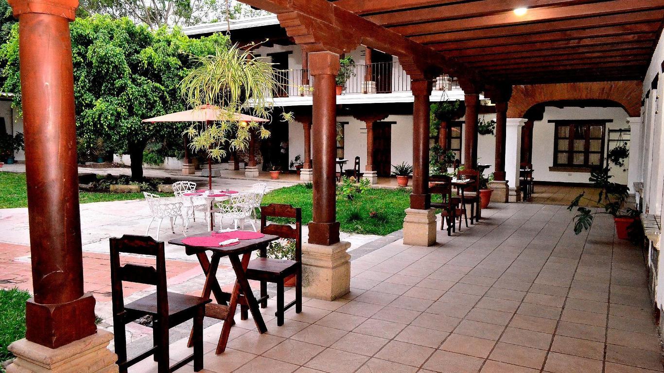 聖塔盧西亞拉艾爾蜜塔旅館 - 安地瓜古城