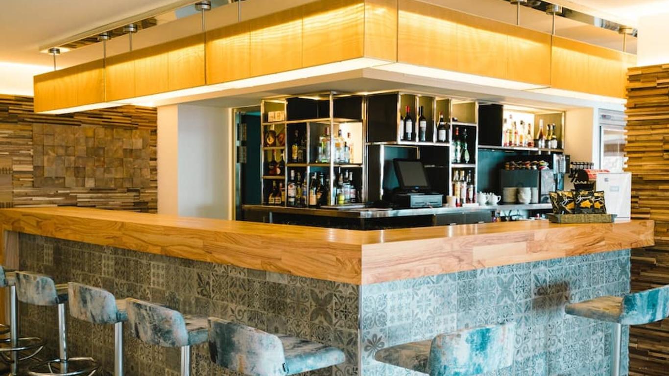 歐洲培亞馬麗娜酒店 - 卡爾維亞