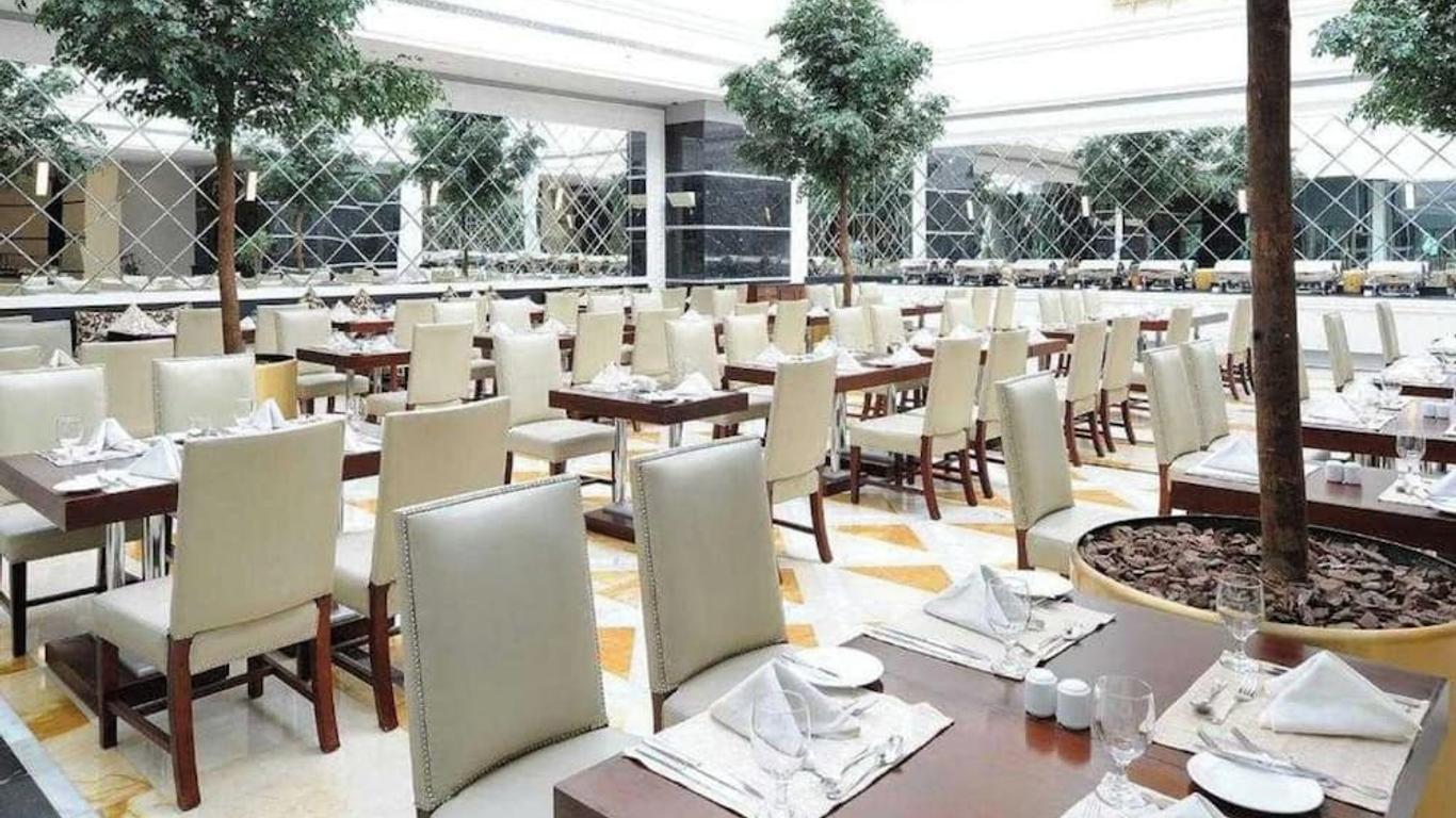 布林杜拜使館區假日酒店 - 杜拜