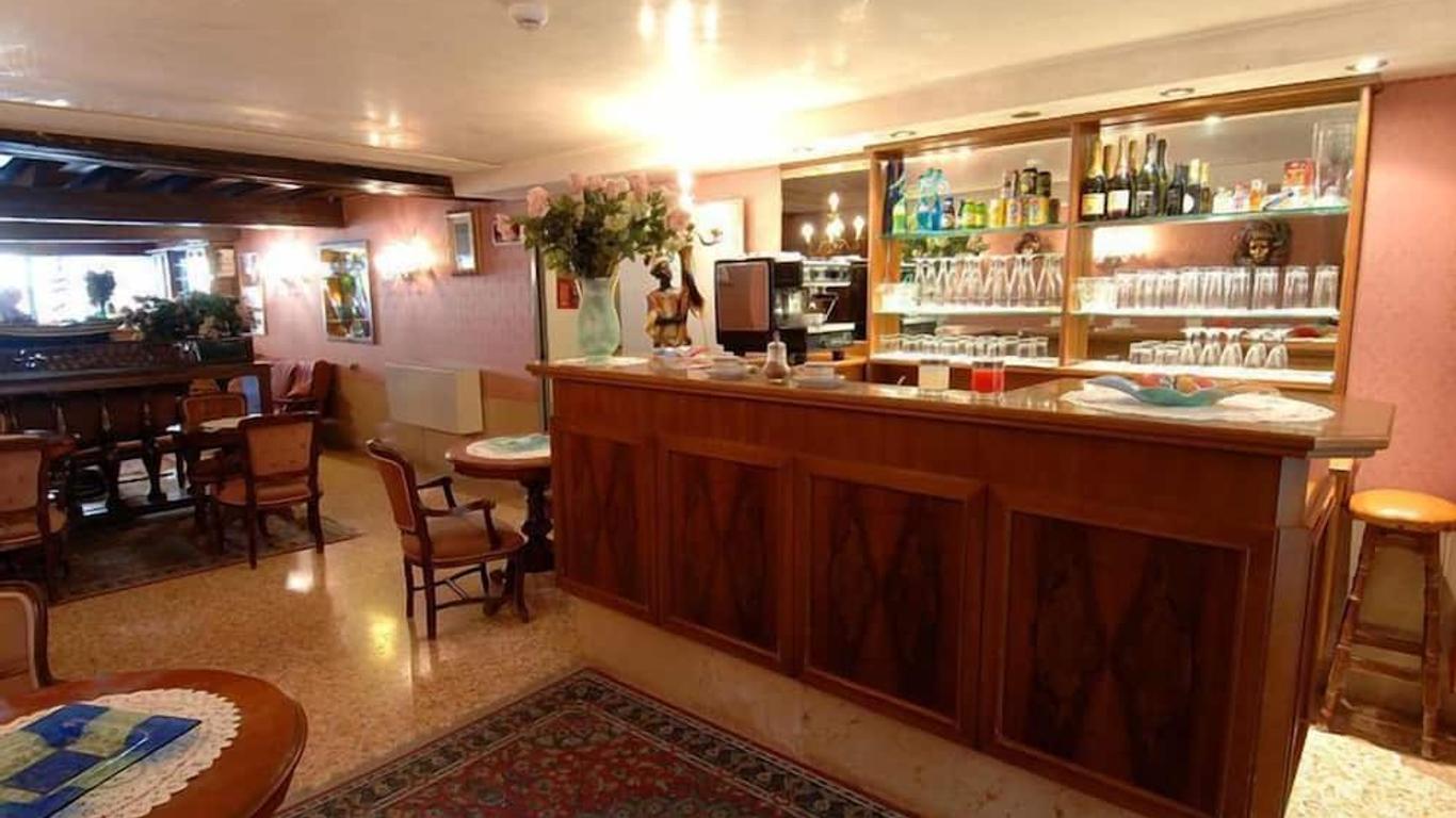 卡納爾酒店 - 威尼斯