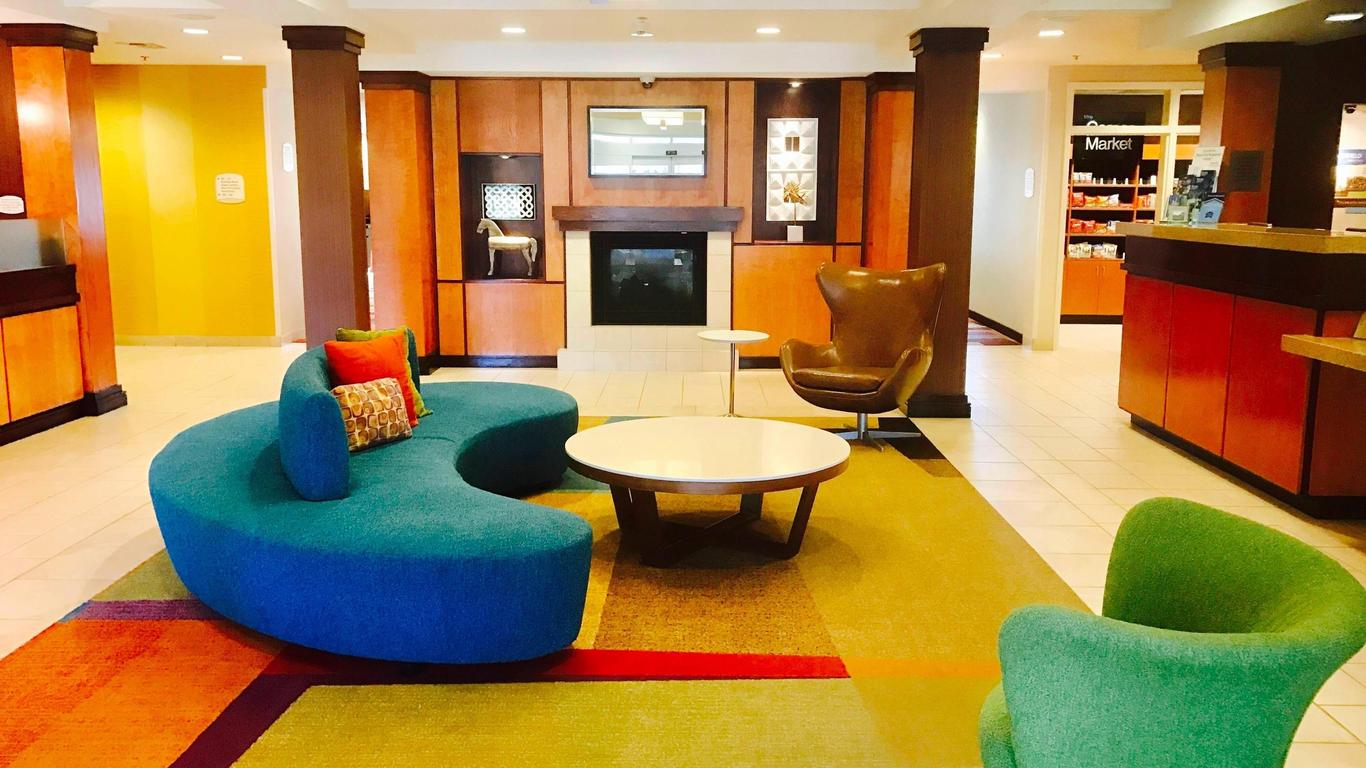 薩克拉門托機場納多馬斯 Fairfield Inn & Suites - 薩克拉門多