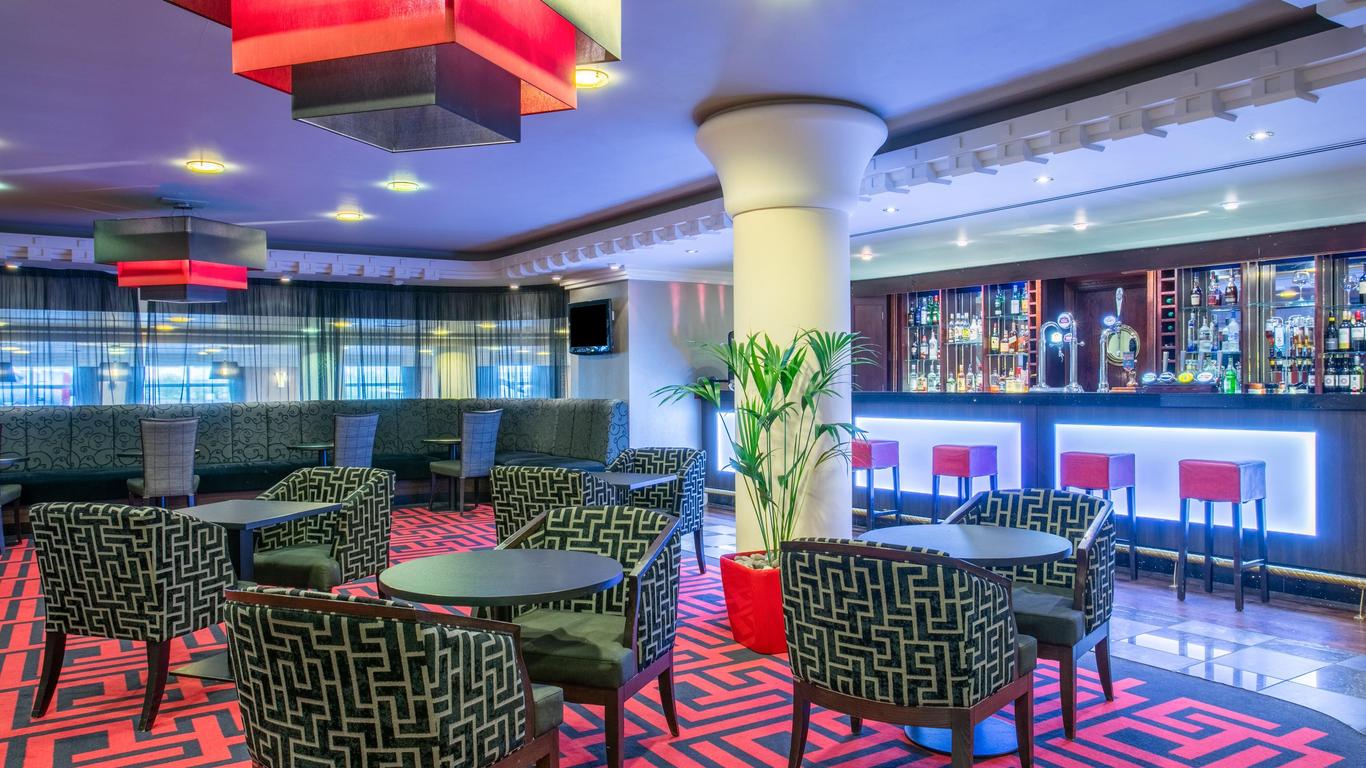 利物浦約翰連儂機場皇冠假日酒店 - 利物浦