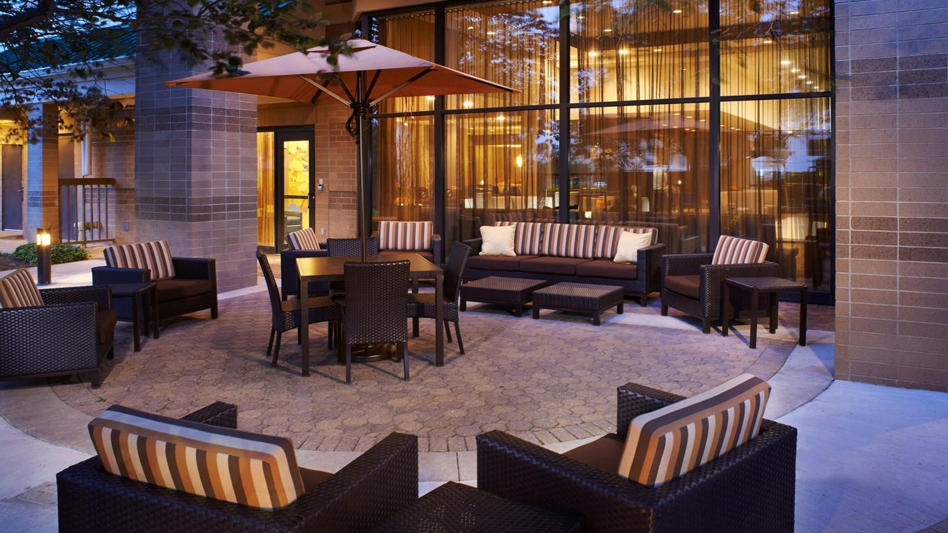 堪薩斯市歐弗蘭派克萬怡酒店/會議中心 - 奥佛蘭公園