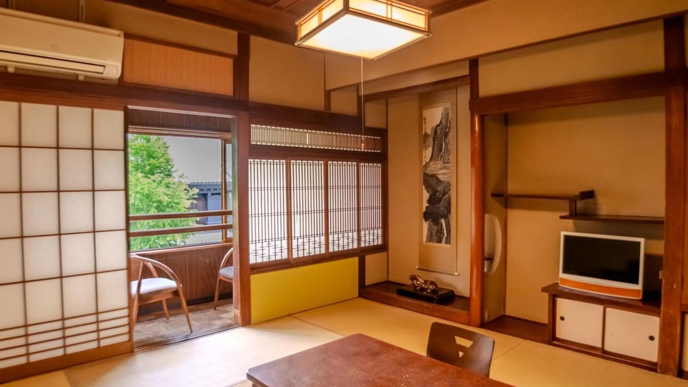 中央館清水屋旅館 - 長野