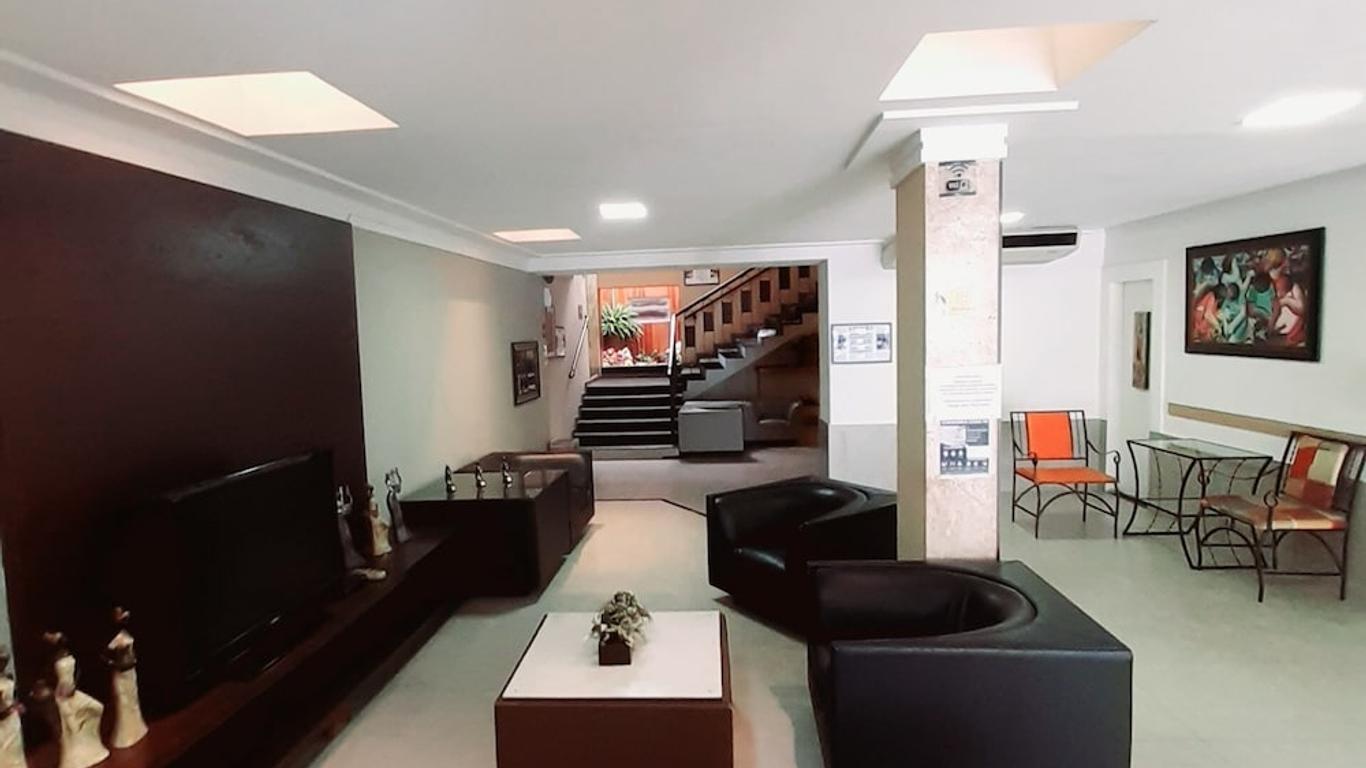 阿頓廣場酒店 - 哥亞尼亞