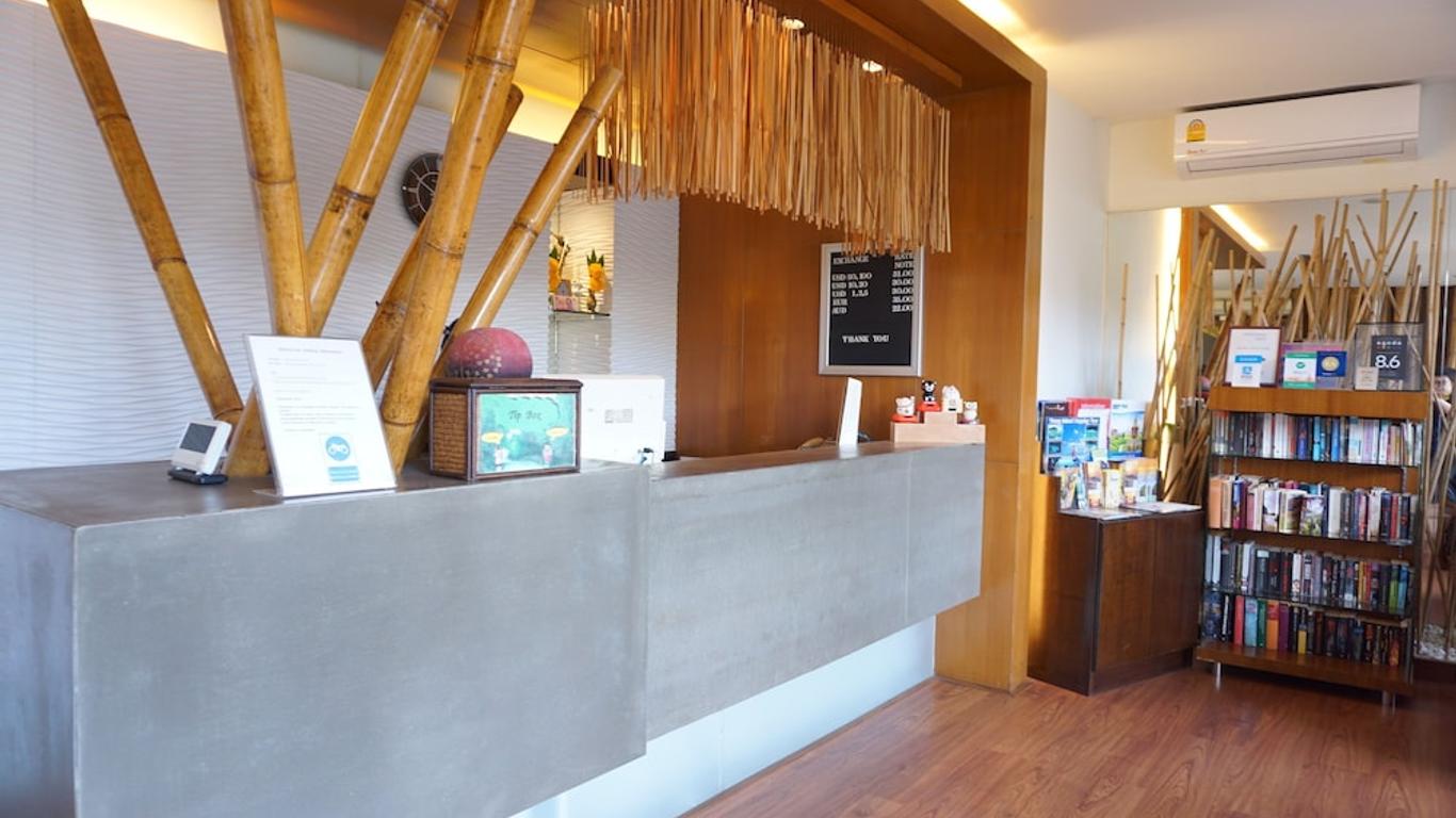 布吉竹樓酒店 - 卡隆