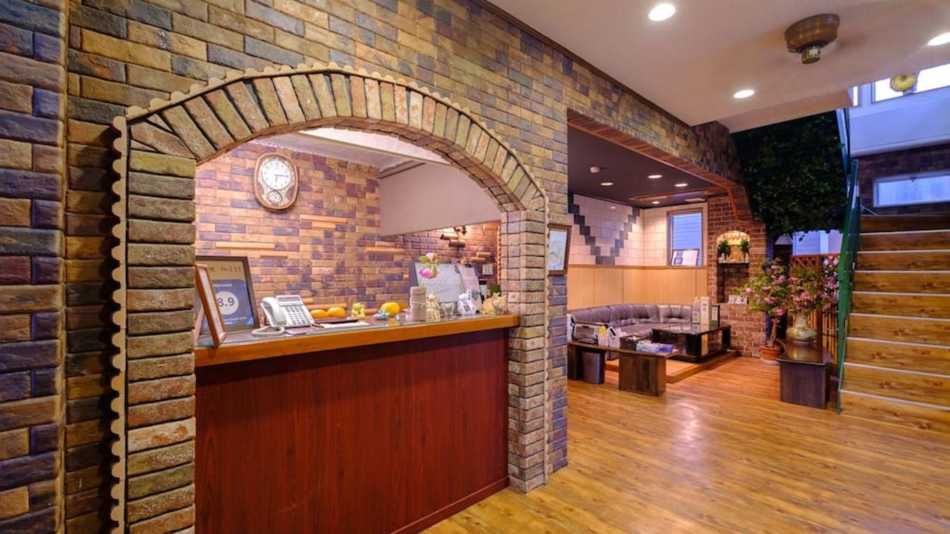 哈娜森酒店