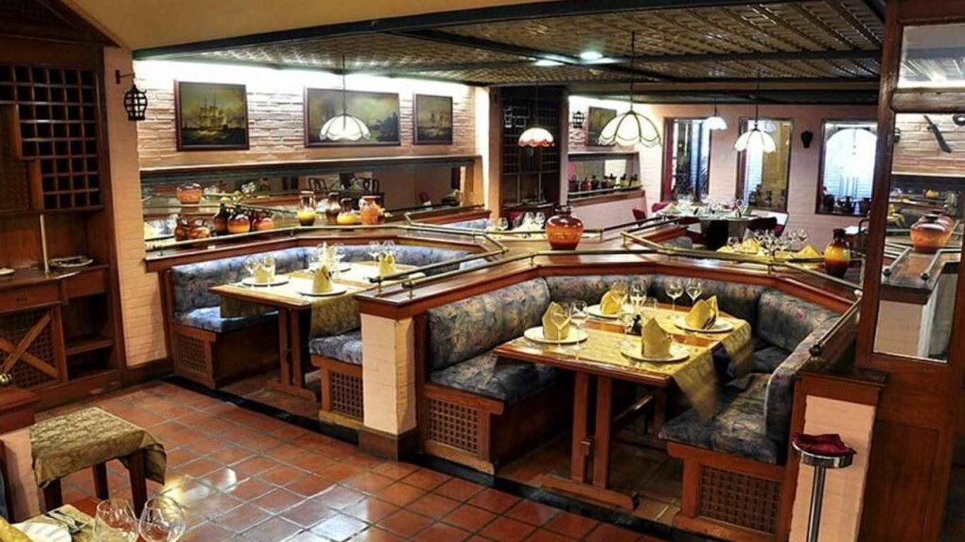 康摩多羅飯店