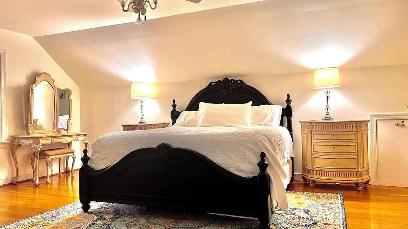 科尼爾 B&B 花園 - 威廉斯堡