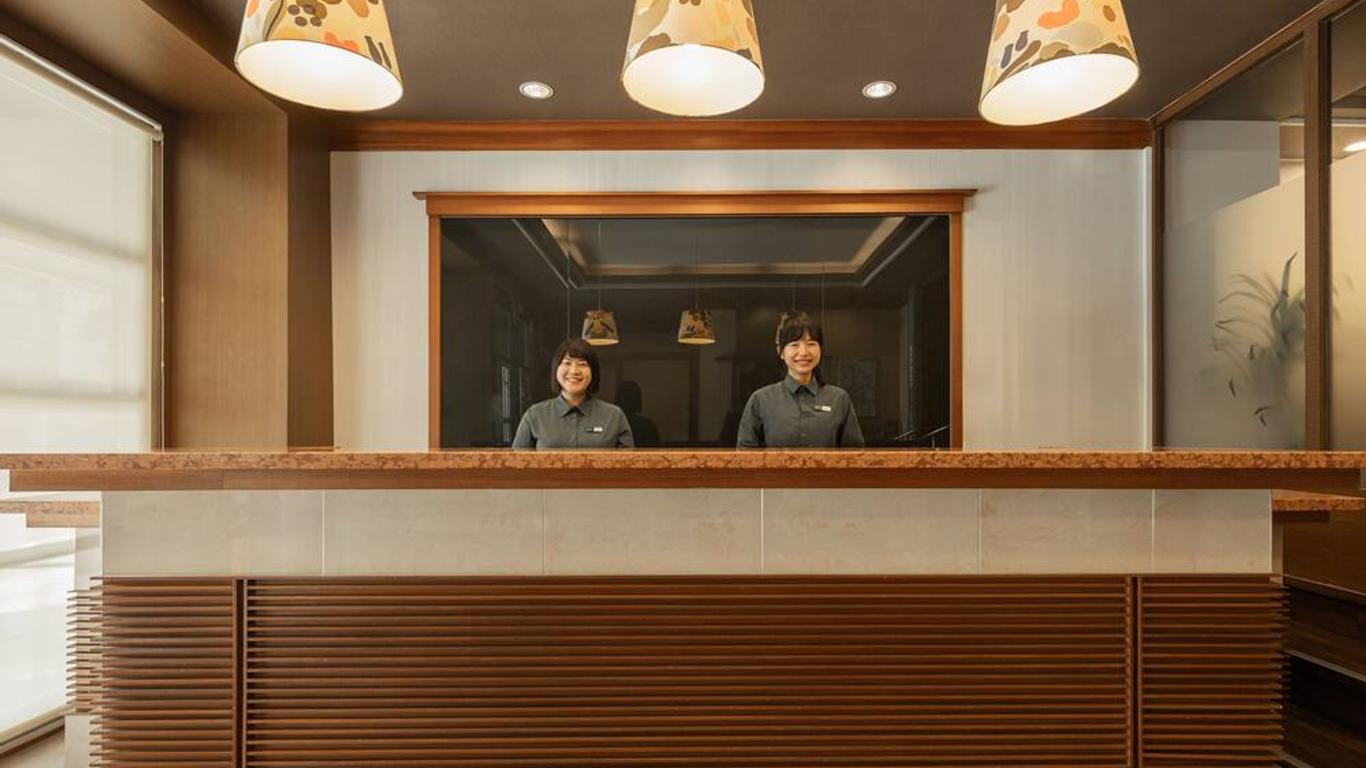 康橋商旅三多館