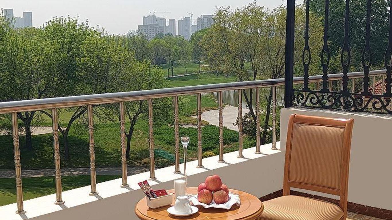华纳国际高尔夫俱乐部