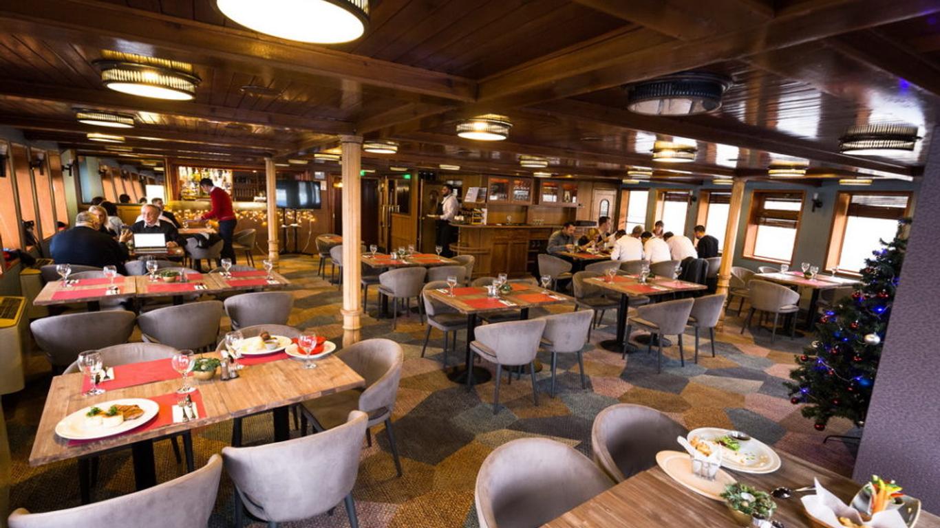 福爾圖娜船酒店及餐廳 - 布達佩斯