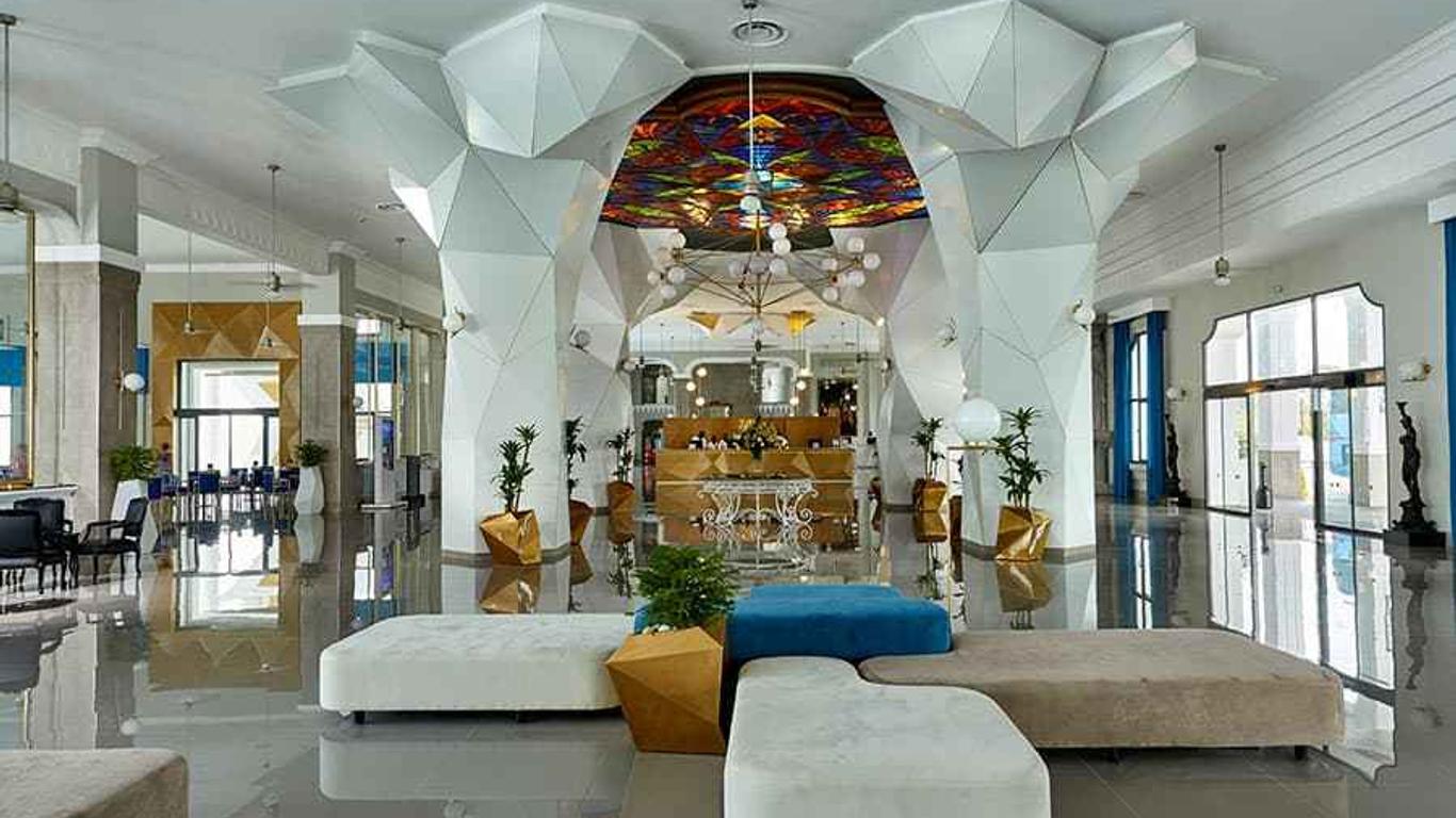 多明尼加共和國蓬塔卡納酒店 - 卡納角