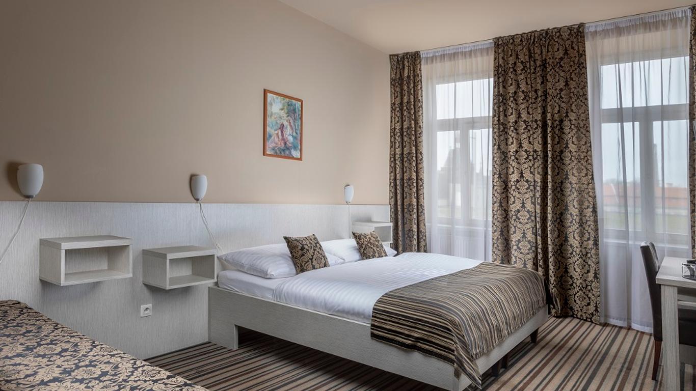布拉格中心酒店 - 布拉格低至NT$786 (N̶T̶$̶4̶,̶9̶3̶5̶)，預訂布拉格飯店 - KAYAK
